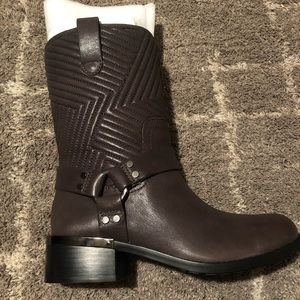 Vince Camuto Walden Booties